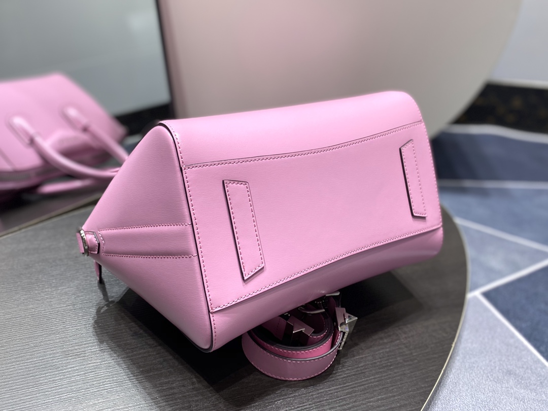 Givenchy Antigona Bag