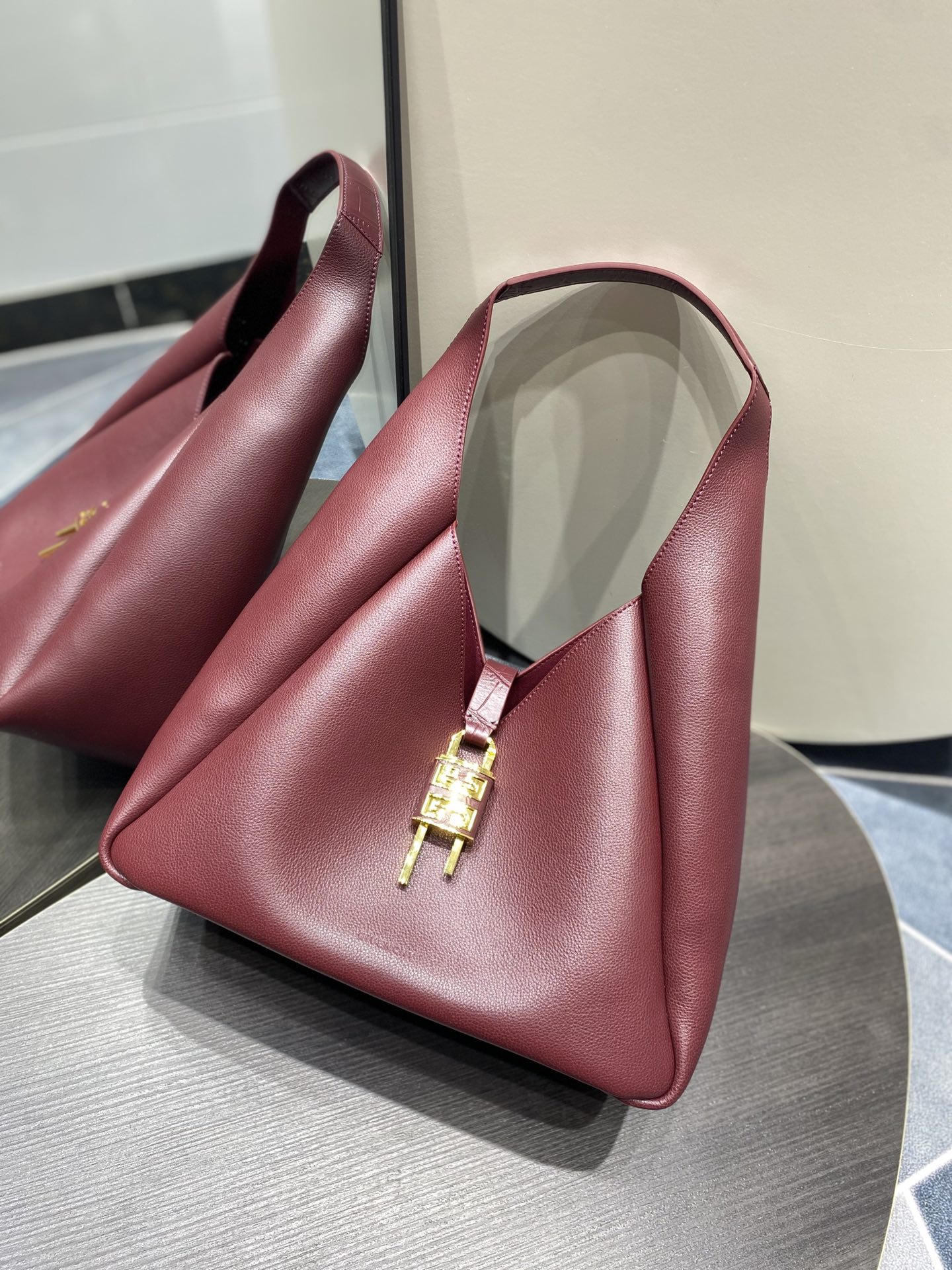 Givenchy G-Hobo Medium