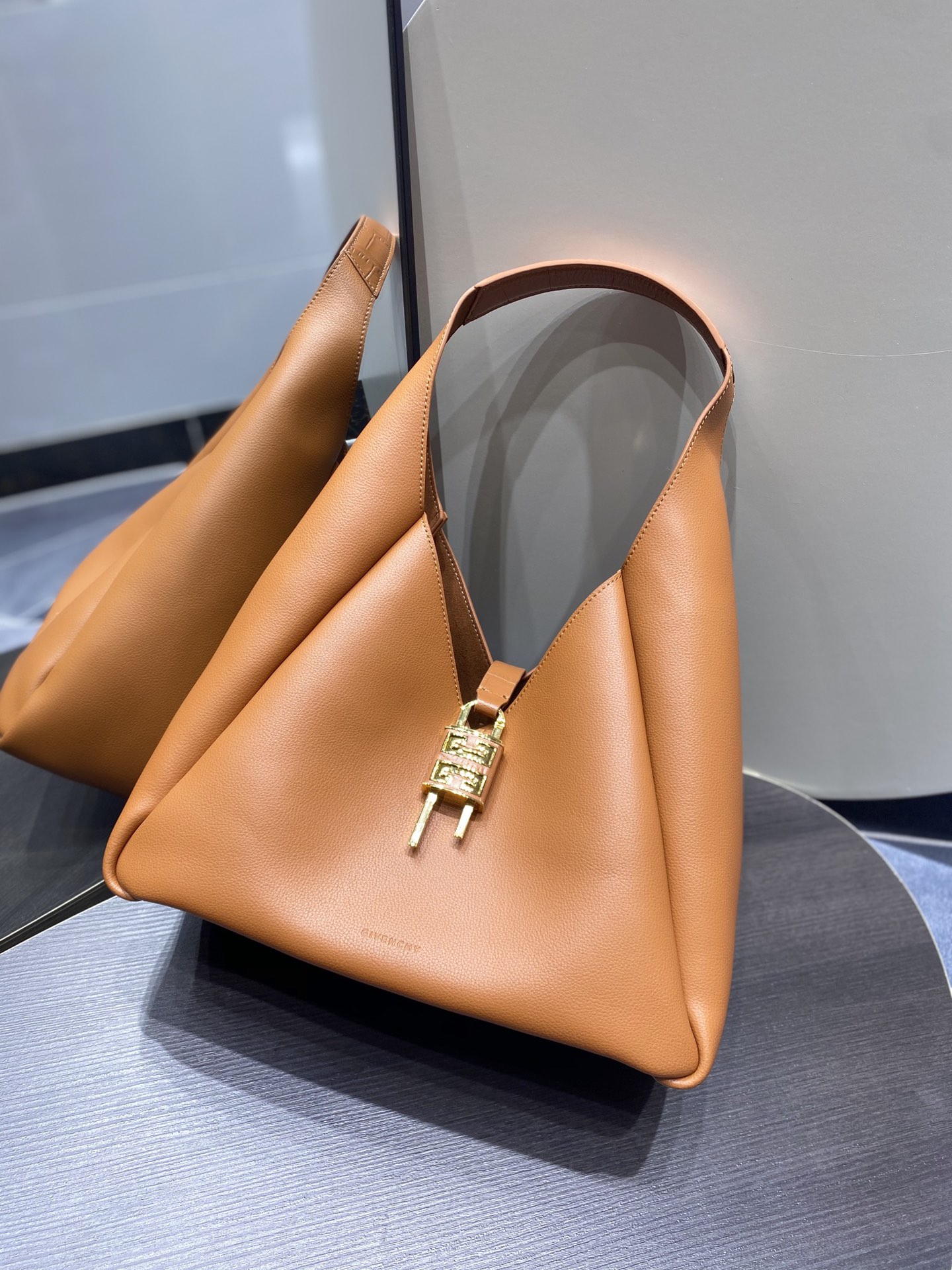 Givenchy G-Hobo Medium