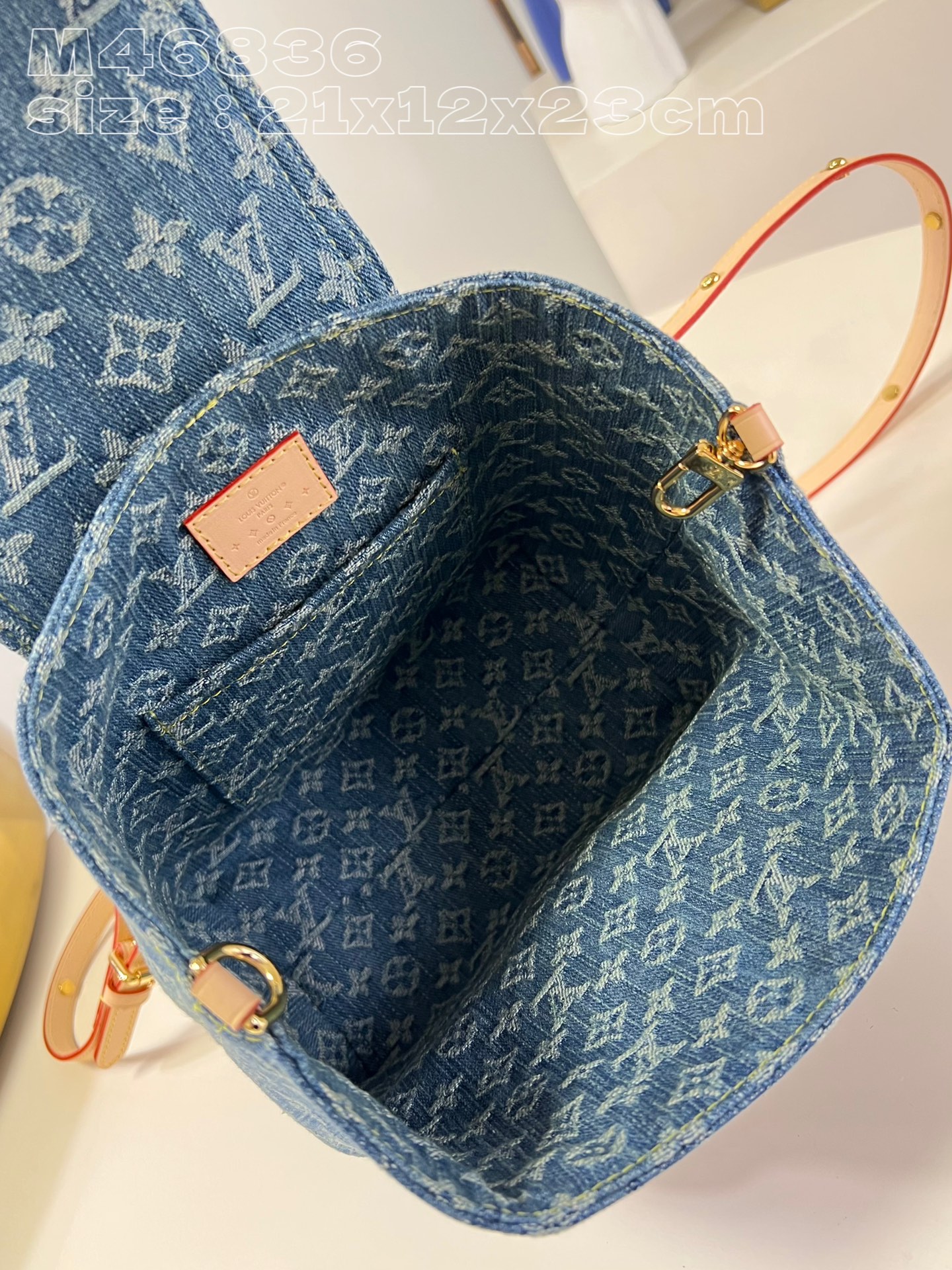 l**is V*t*n venice monogram denim