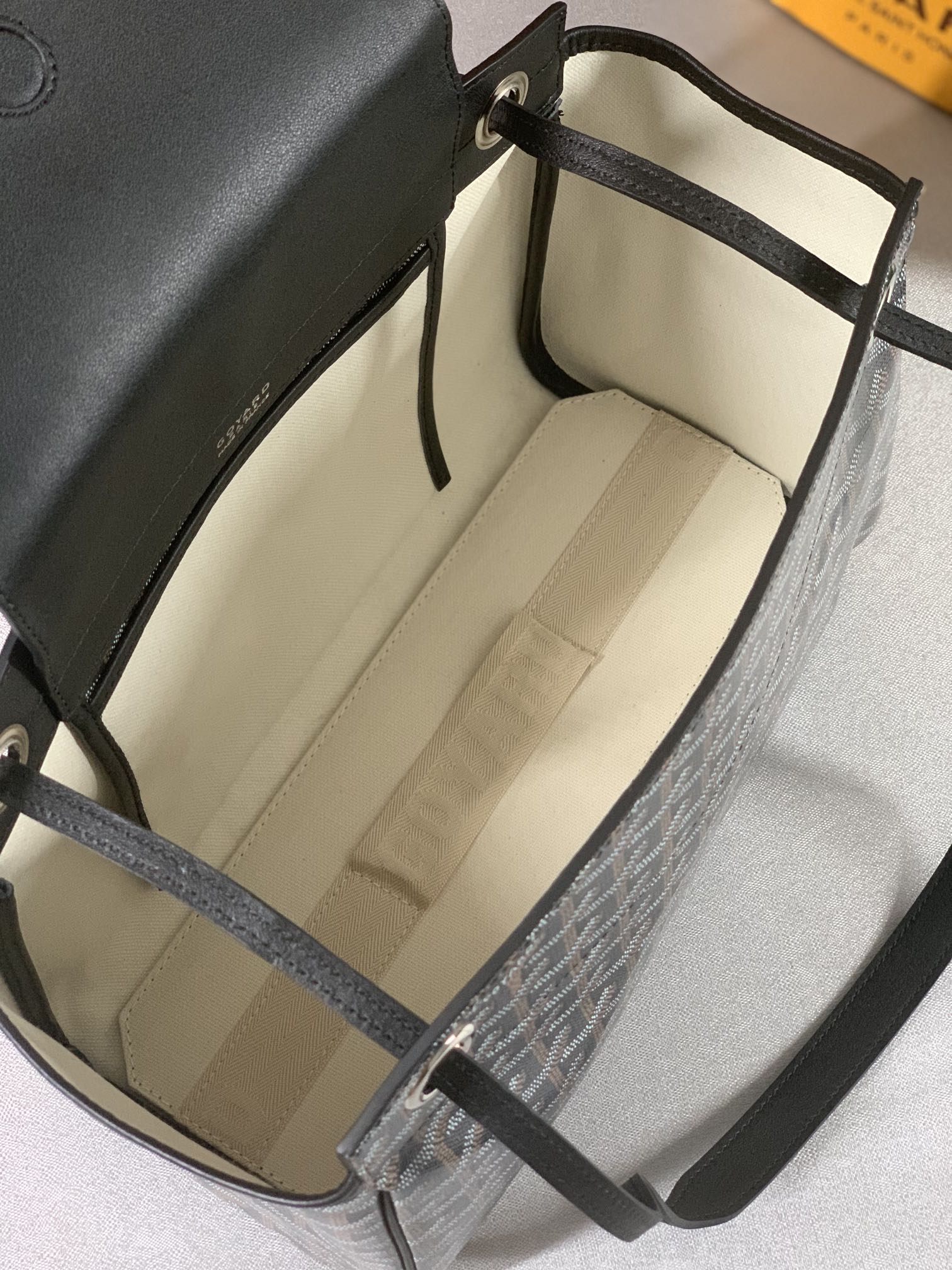 Go*ard rouette bag