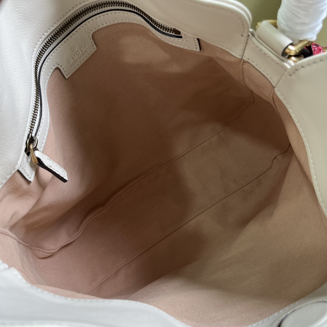 G*u*i diana medium shoulder bag
