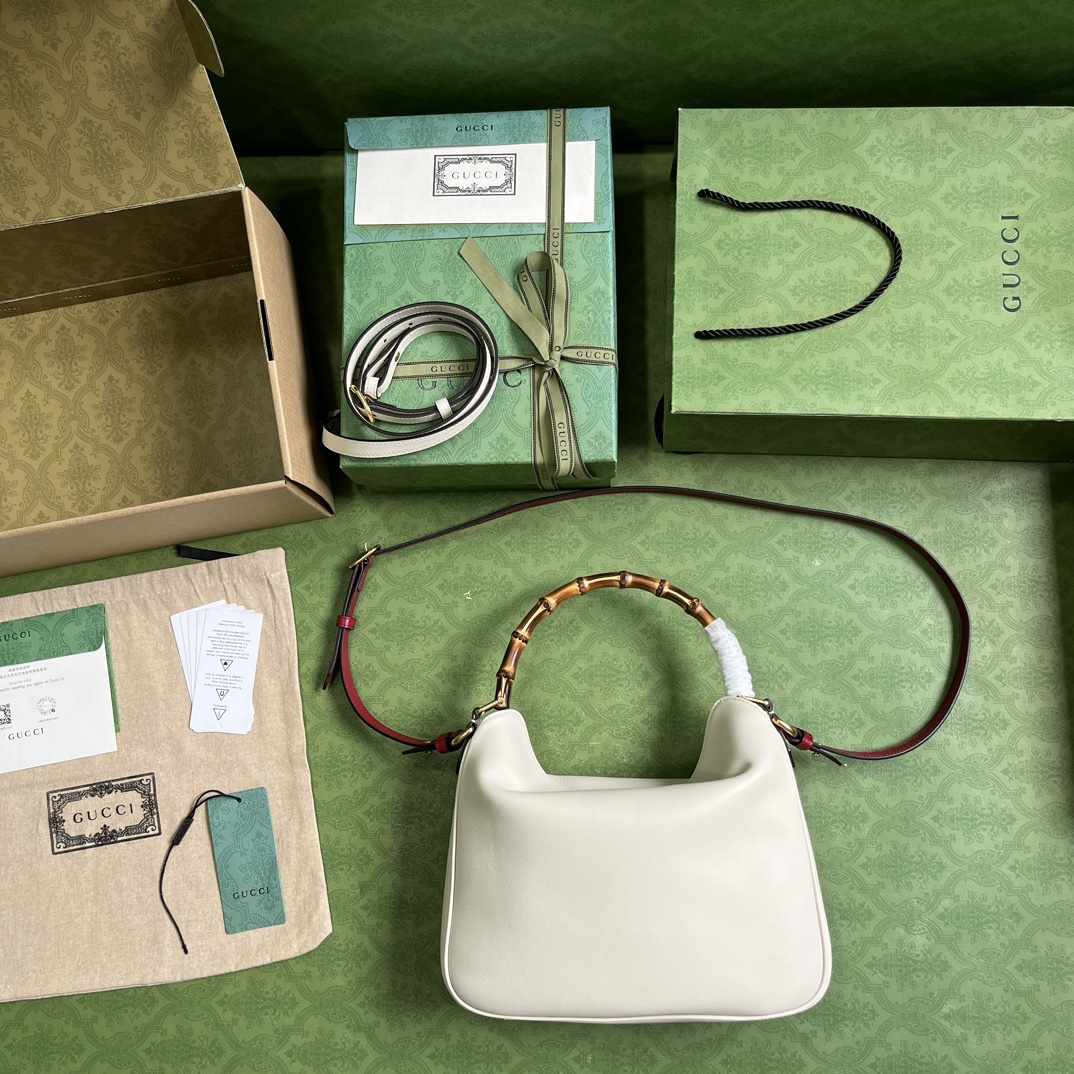 G*u*i diana medium shoulder bag