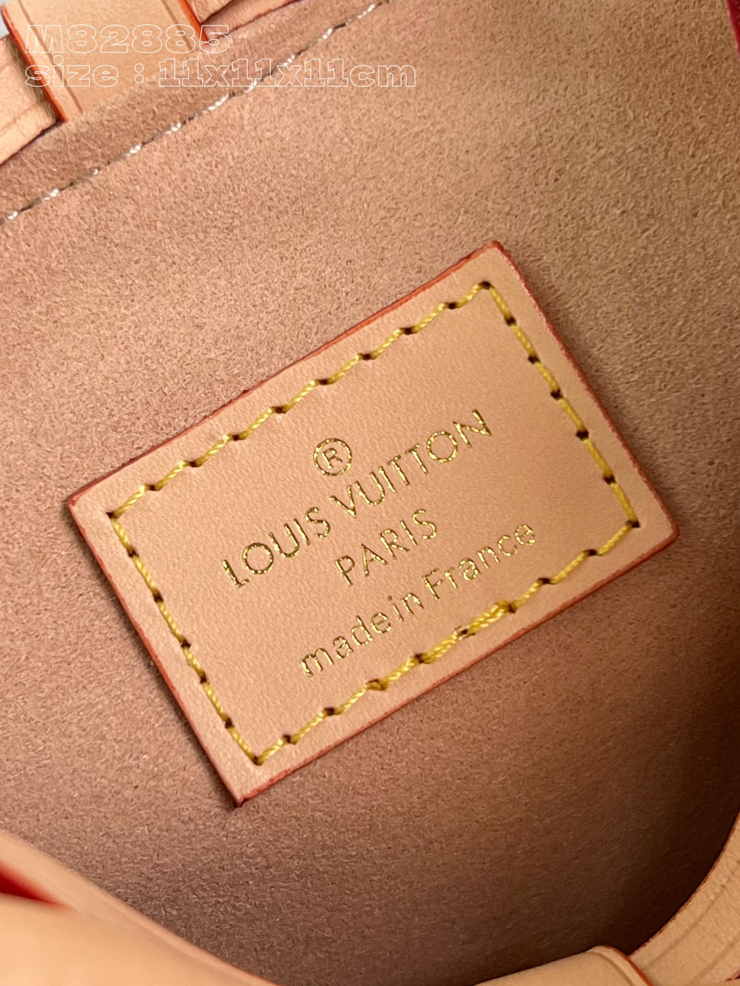 l**is V*t*n noé purse lv charms