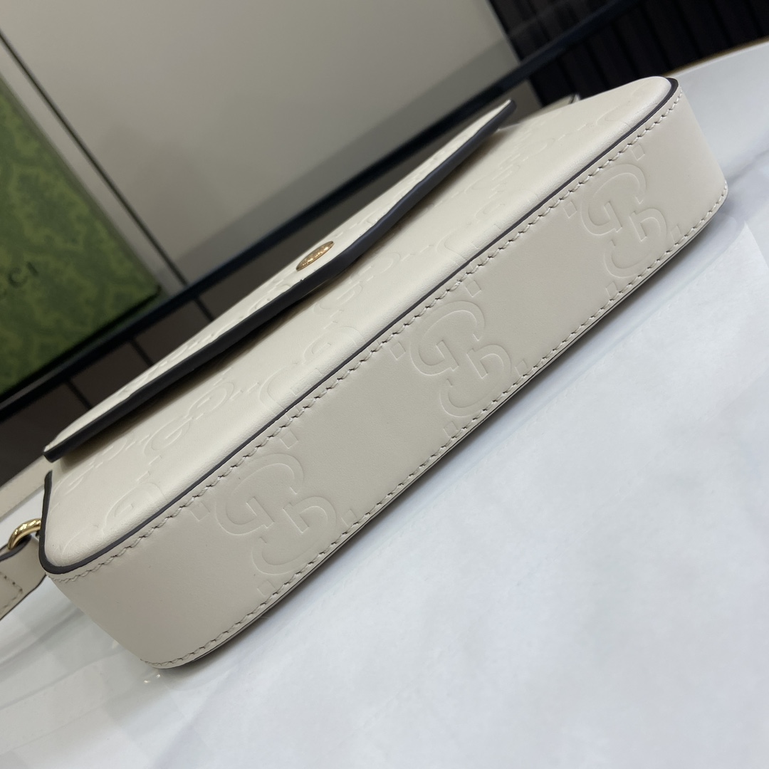 g*u*i gg S*per mini shoulder bag