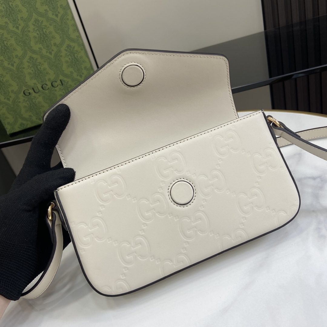 g*u*i gg S*per mini shoulder bag